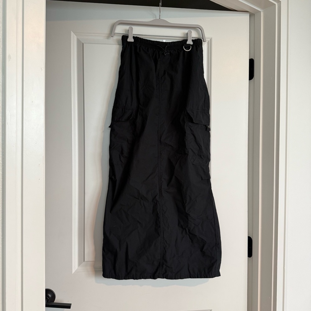 Befree Black Maxi Cargo Skirt XS – Relaxed Fit with Back Slit